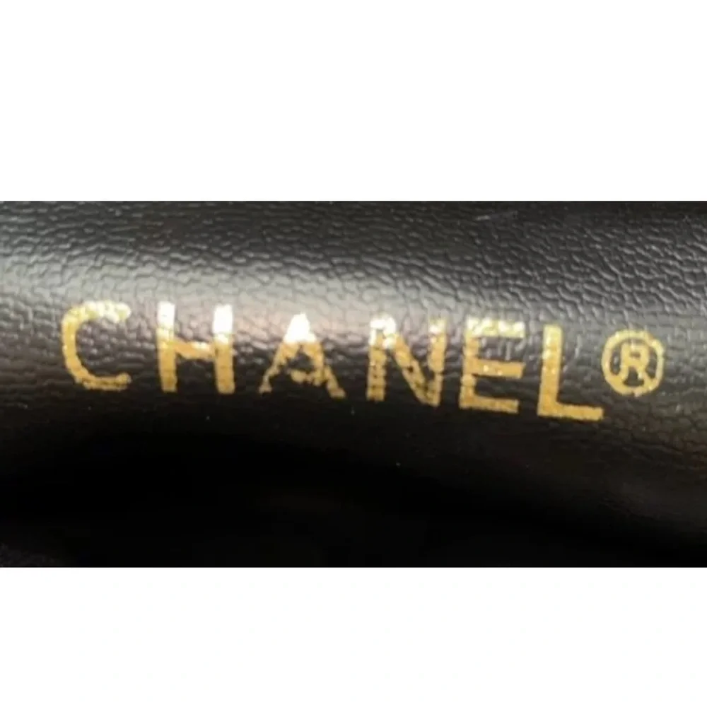 CHANEL COCO MARK MATTELLASSE LEATHER VANITY BAG TO CROSS BODY